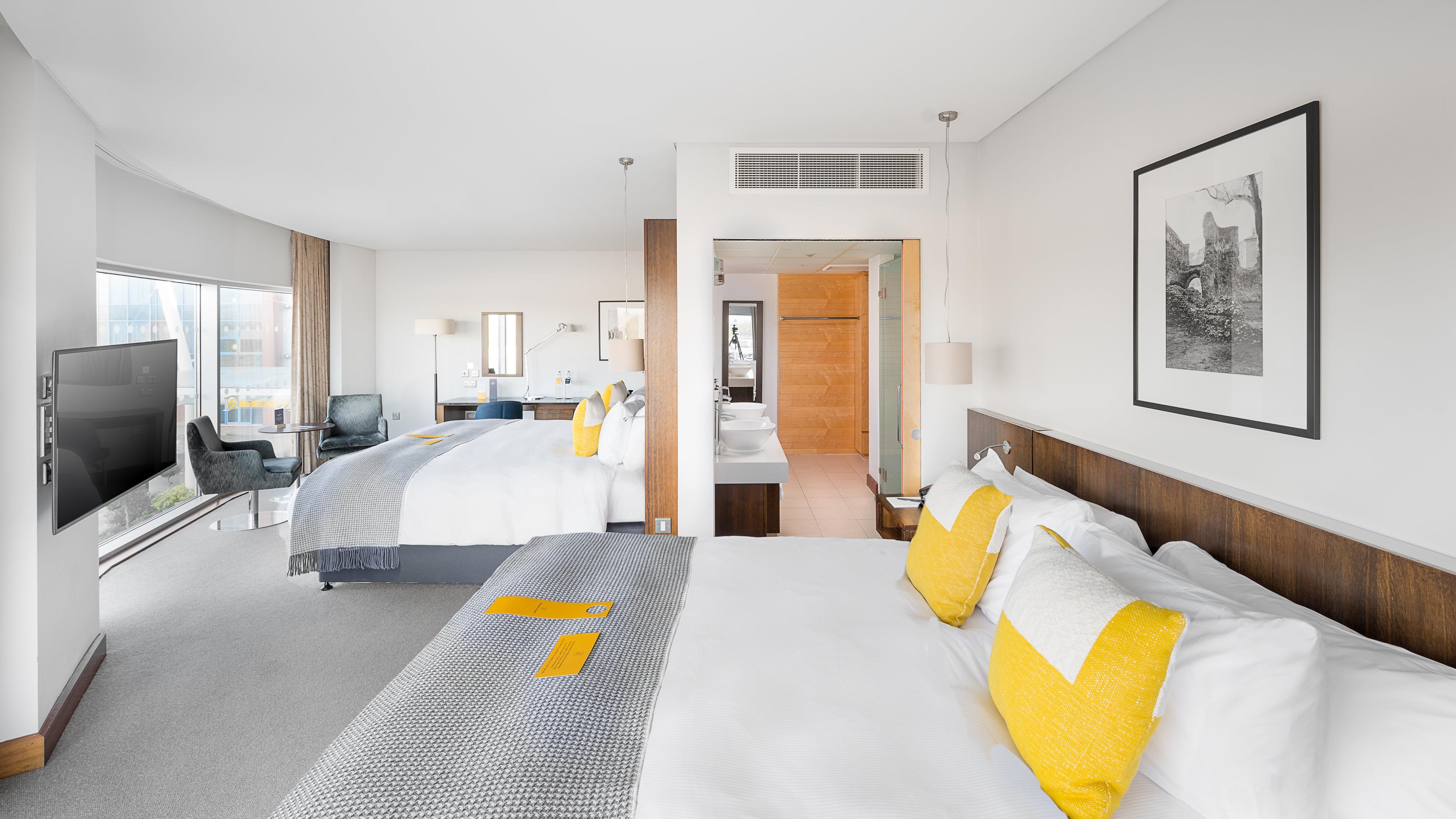 Voco Reading Hotel Bagian luar foto