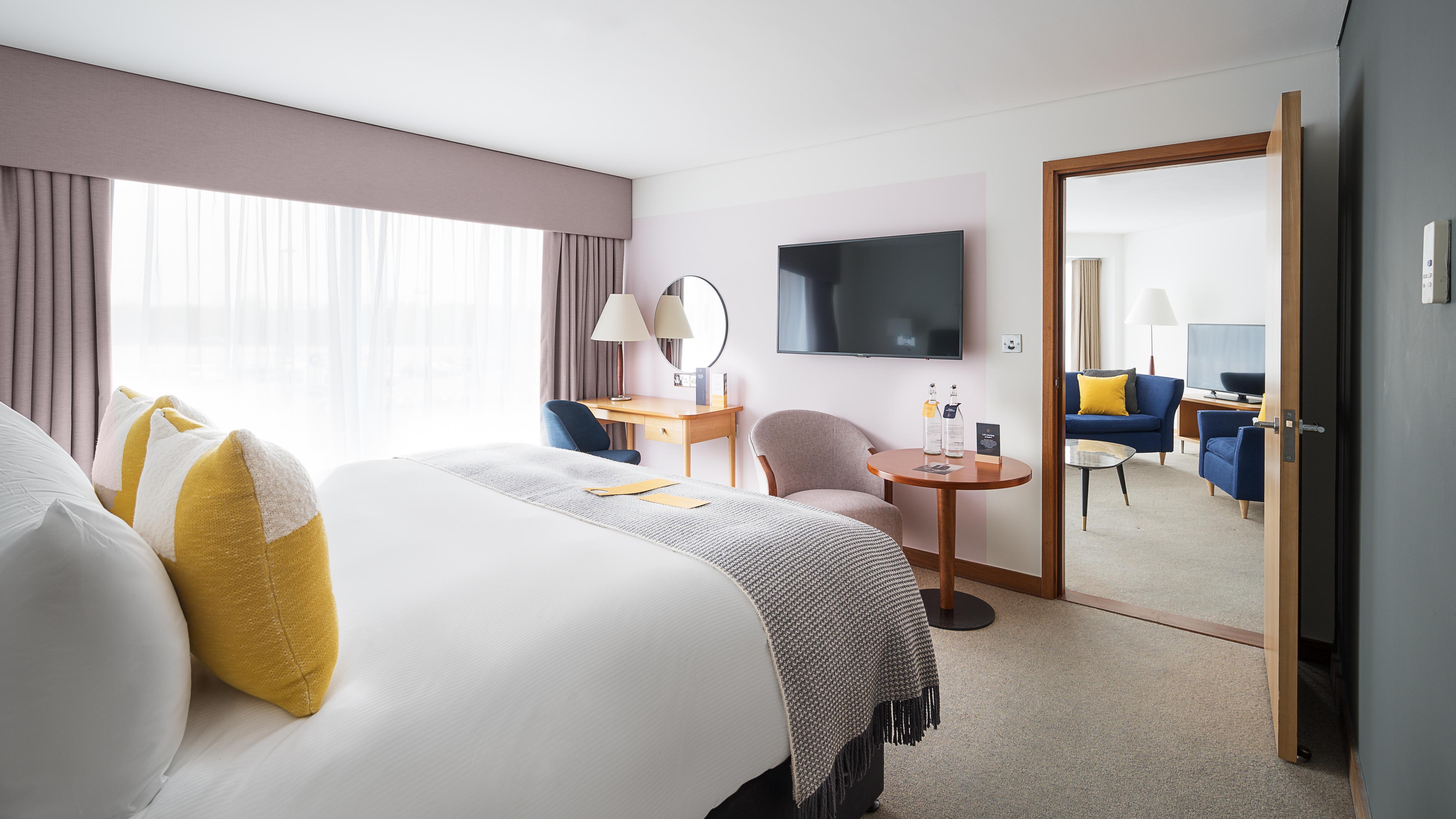 Voco Reading Hotel Bagian luar foto