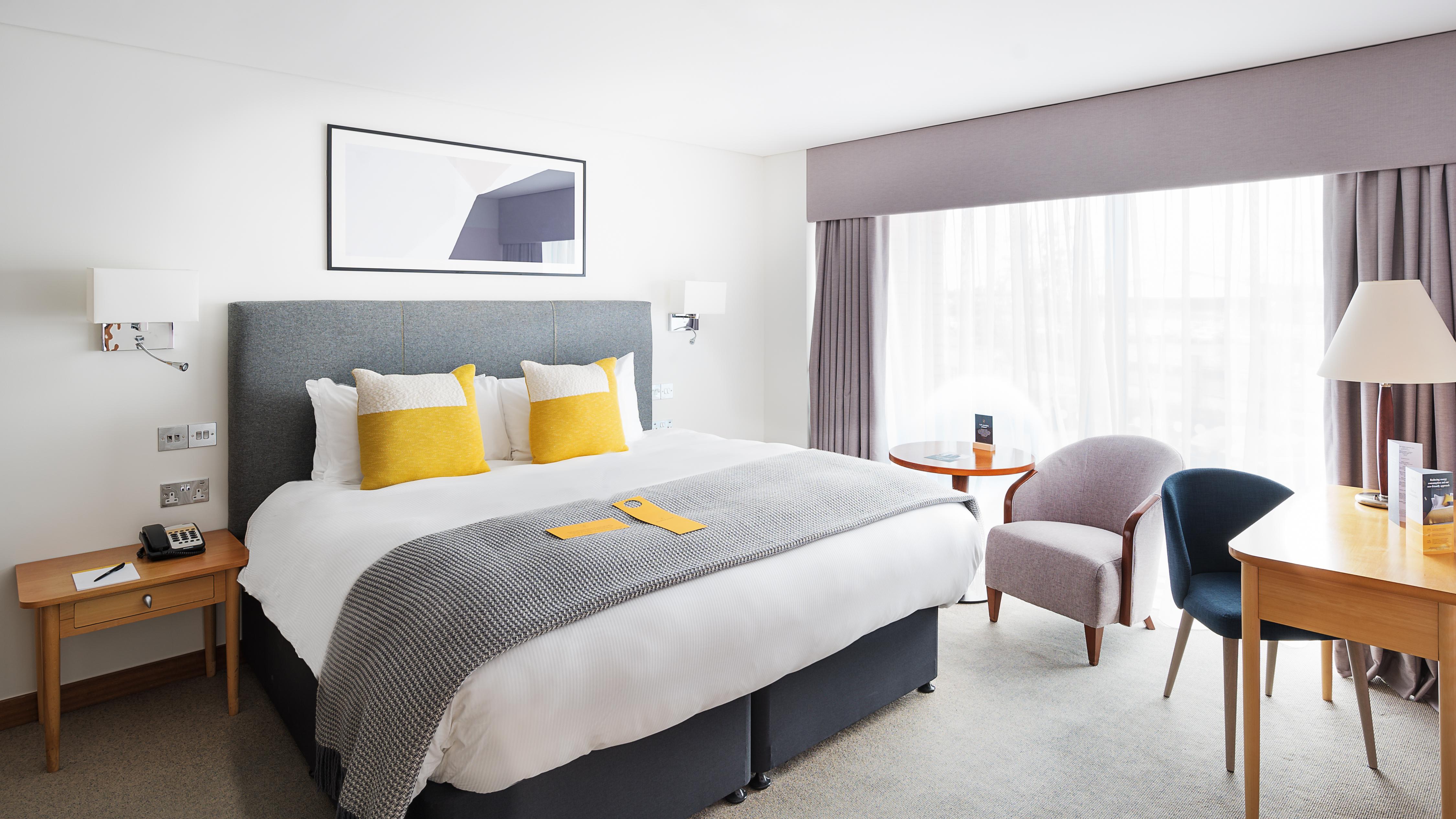 Voco Reading Hotel Bagian luar foto