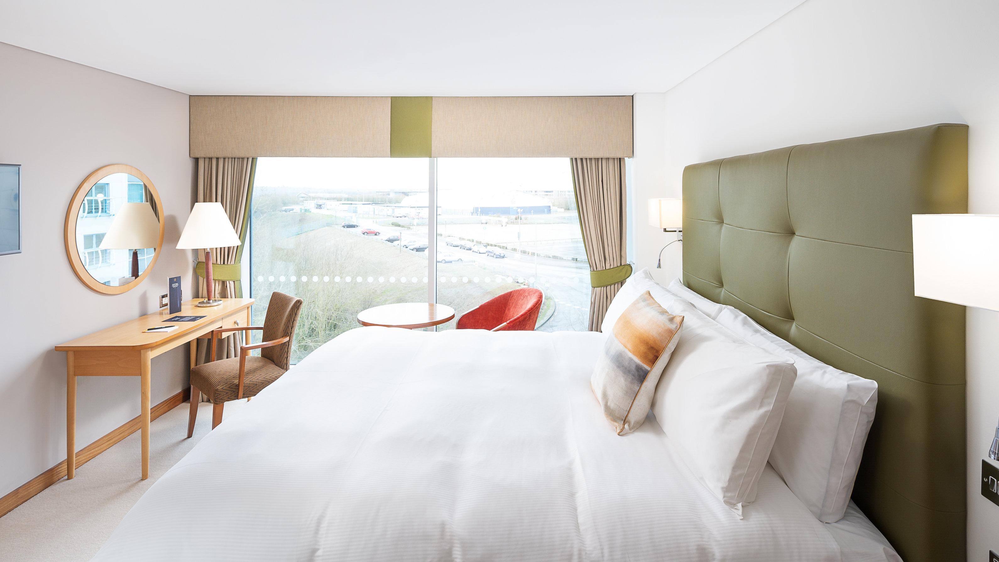 Voco Reading Hotel Bagian luar foto